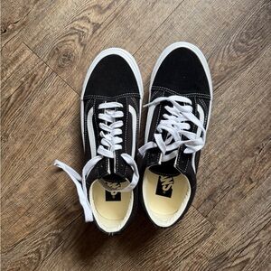 Vans Old Skool Black and White Sneakers